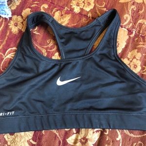 Nikey black sports bra